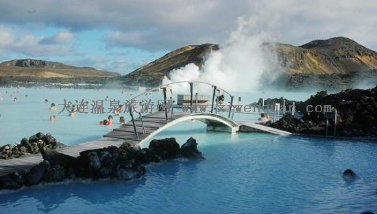 蓝湖地热温泉:冰岛的疗养圣地